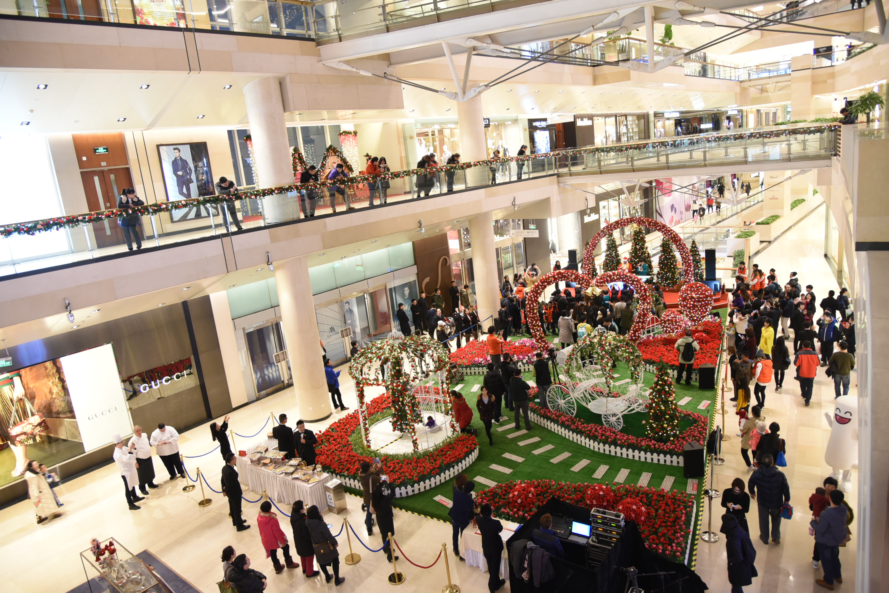 金融街购物中心举行了圣诞点灯仪式-商铺商家