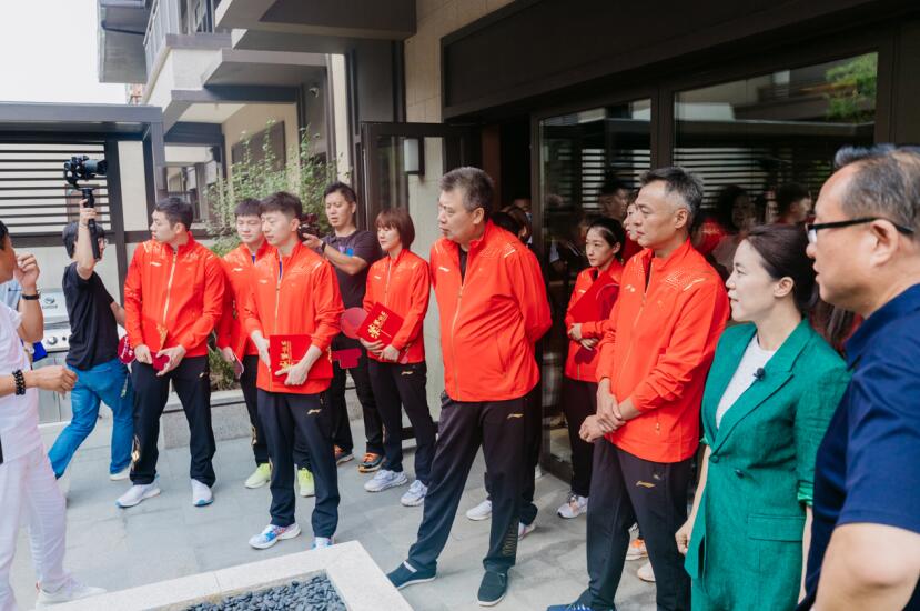 王楠夫妇赠房乒乓奥运冠亚军 九位顶尖人才成为南海新居民_中国网地产