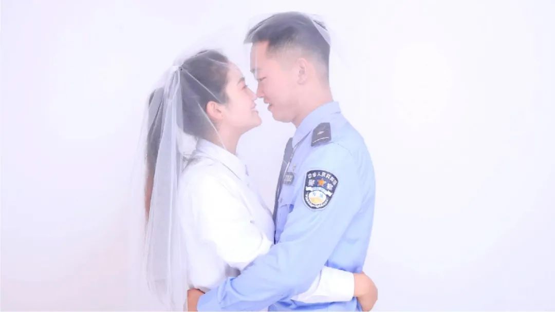 融創·阿朵小鎮聯合KINFOLK于月空婚禮堂呈現首場安靜的輕婚禮_中國網地産